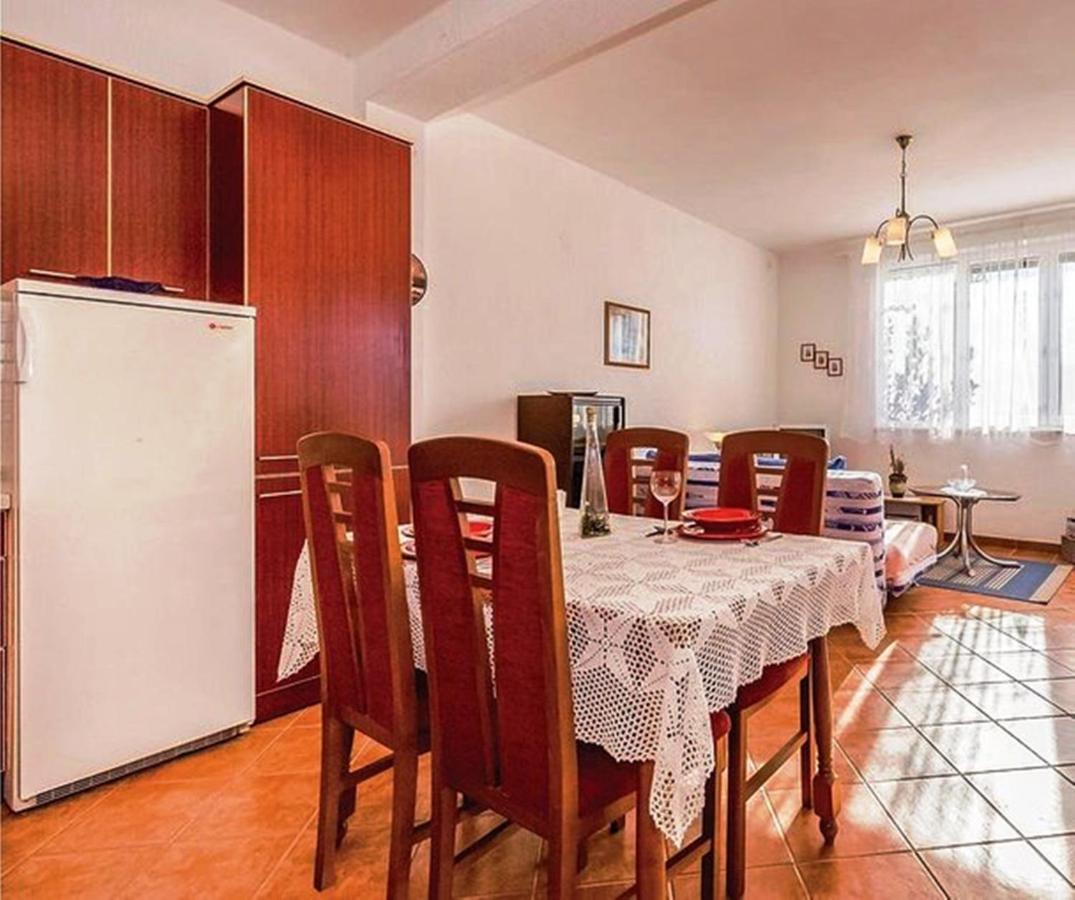 Cecillia Mare Apartments روفينج المظهر الخارجي الصورة