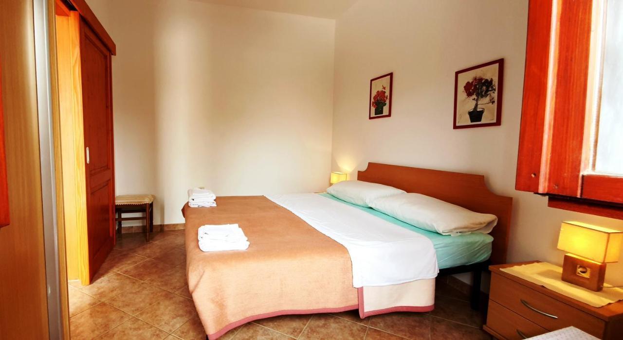 Cecillia Mare Apartments روفينج المظهر الخارجي الصورة