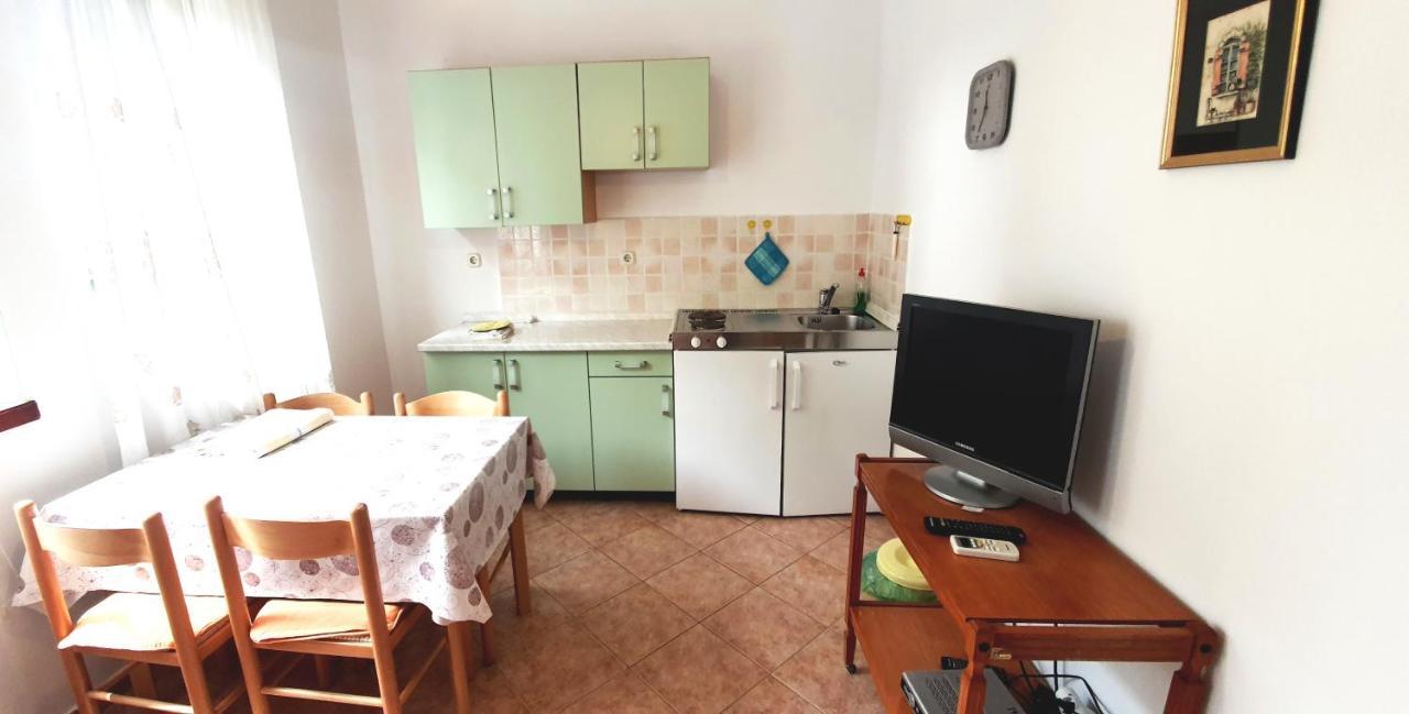 Cecillia Mare Apartments روفينج المظهر الخارجي الصورة