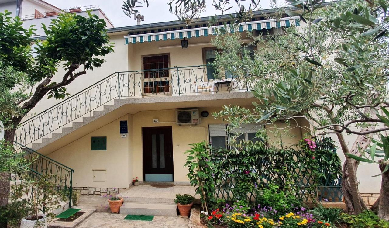 Cecillia Mare Apartments روفينج المظهر الخارجي الصورة